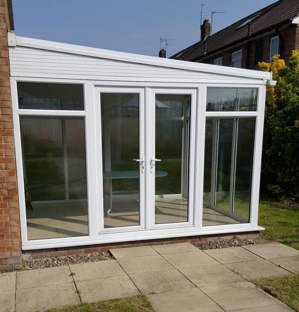 Lean To style conservatory in White